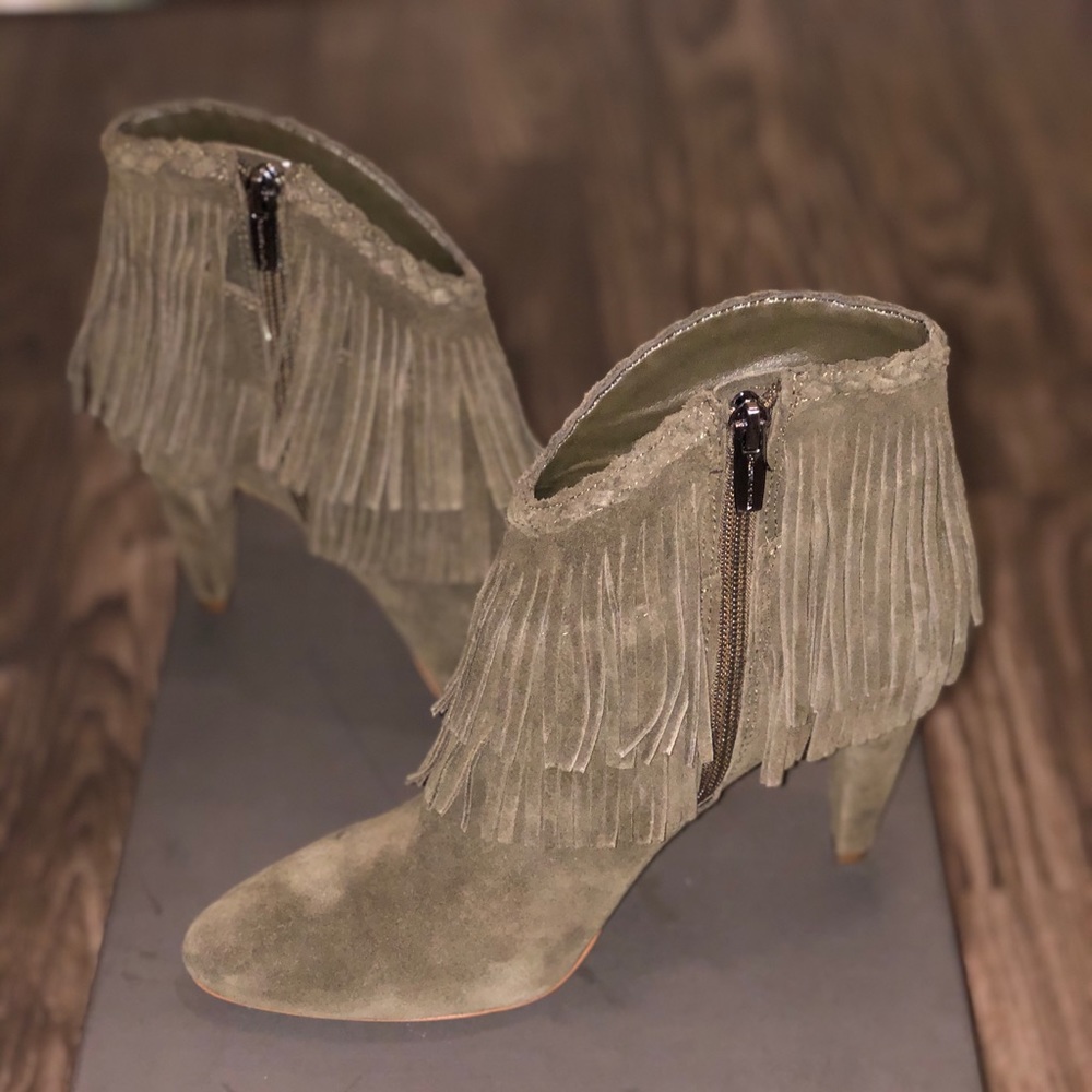 Vince camuto booties
